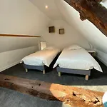 Du Petit Rocher Suzanne בית נופש Sainte-Suzanne (Mayenne)