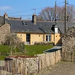 Du Petit Rocher Suzanne