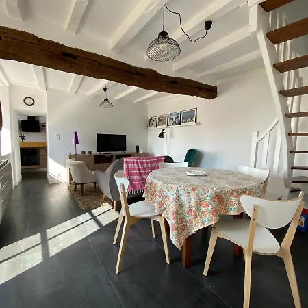 Du Petit Rocher Suzanne Holiday home