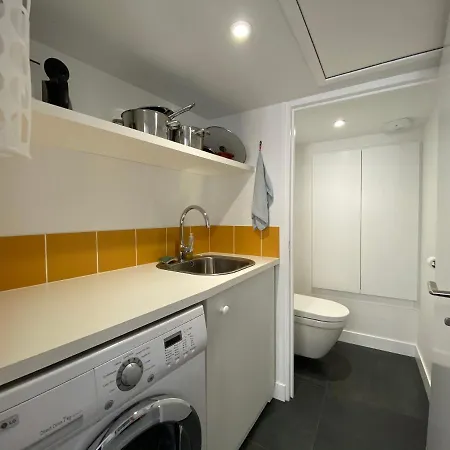 Du Petit Rocher Suzanne *