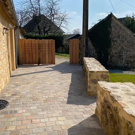 Du Petit Rocher Suzanne Holiday home Sainte-Suzanne (Mayenne)
