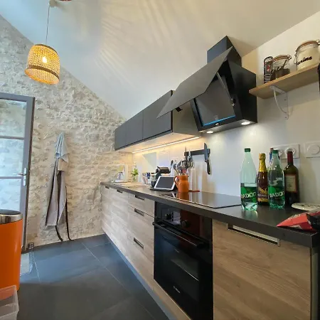 Du Petit Rocher Suzanne