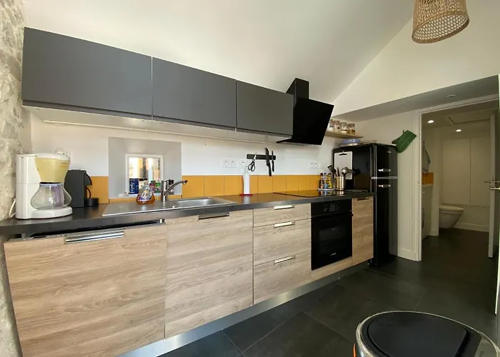 Du Petit Rocher Suzanne Sainte-Suzanne (Mayenne)