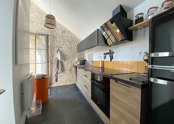 Du Petit Rocher Suzanne *