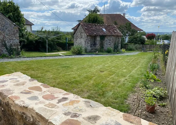 Du Petit Rocher Suzanne بيت للعطل Sainte-Suzanne (Mayenne)